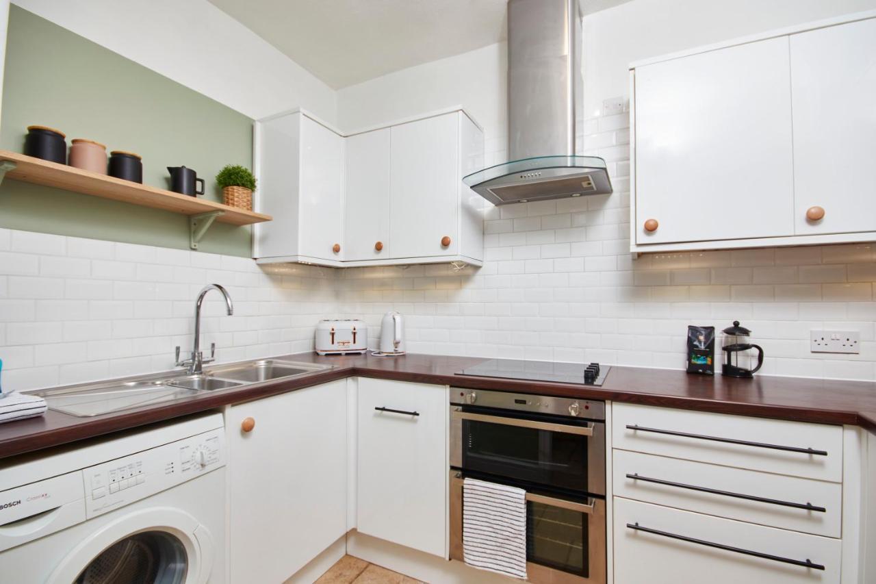 Wonderful Apartment In Bath With Garden - Sleeps 8 Esterno foto