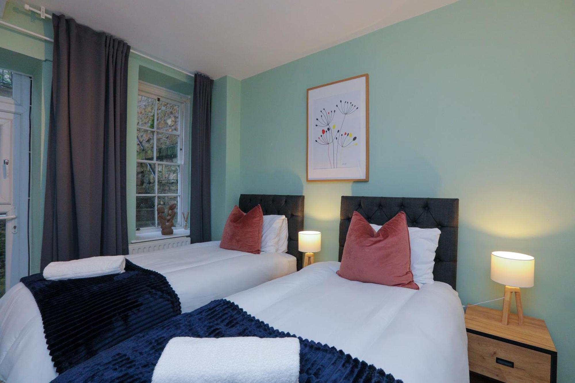 Wonderful Apartment In Bath With Garden - Sleeps 8 Esterno foto